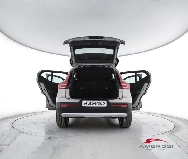 VOLVO XC40 usata 6