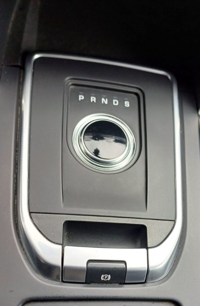LAND ROVER Discovery Sport usata, con Fari Xenon