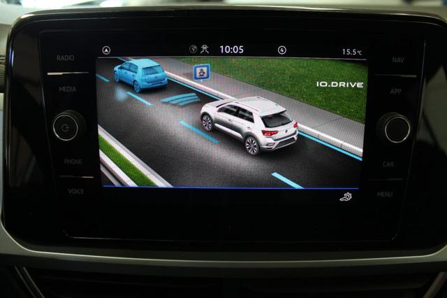 VOLKSWAGEN T-Roc usata, con Autoradio