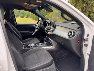 MERCEDES-BENZ X 250 usata, con Chiusura centralizzata