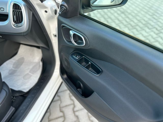 FIAT 500L usata, con Autoradio digitale