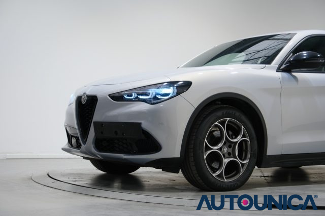 ALFA ROMEO Stelvio usata, con Controllo automatico clima