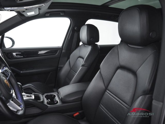 PORSCHE Cayenne usata 8