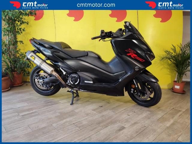 YAMAHA T-Max 560 usata 0