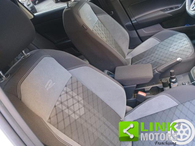 VOLKSWAGEN Taigo usata, con Sensori di parcheggio anteriori