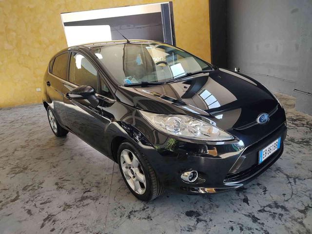 FORD Fiesta usata, con Boardcomputer