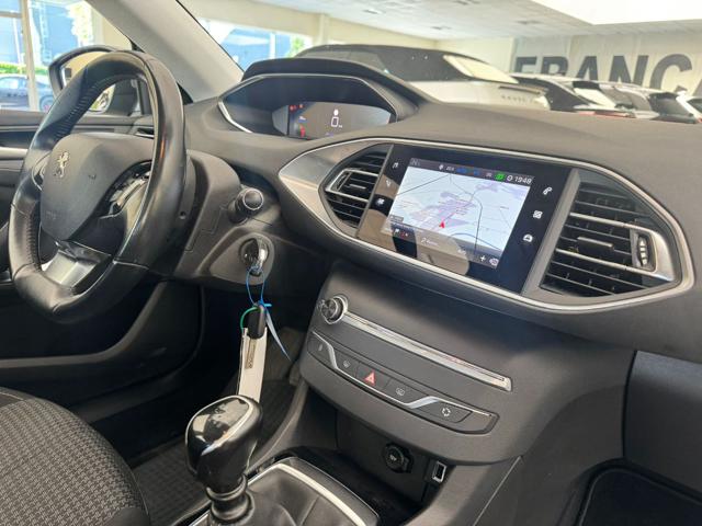 PEUGEOT 308 usata, con Alzacristalli elettrici
