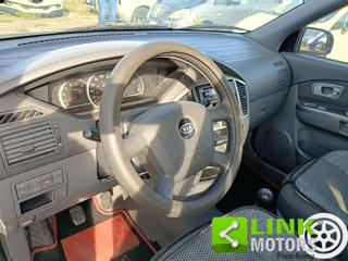 KIA Carens usata 32