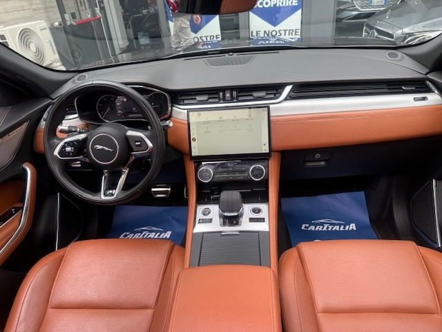 JAGUAR F-Pace usata, con Cruise Control