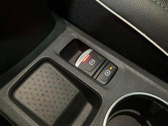 RENAULT Captur usata 21