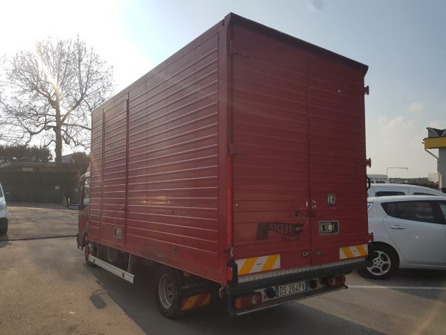 NISSAN Cabstar usata, con Autoradio