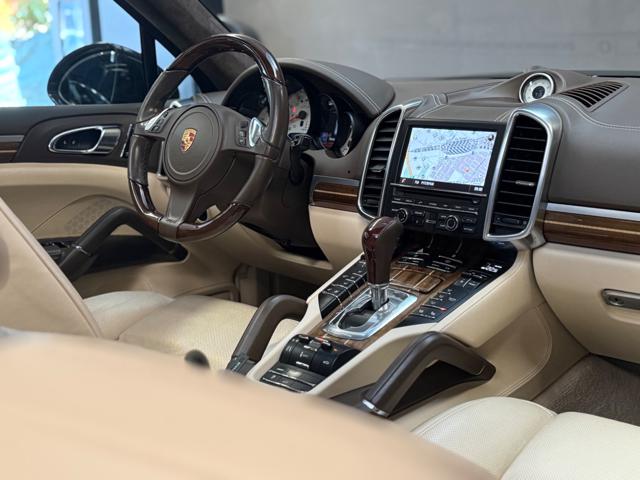 PORSCHE Cayenne usata, con Interni in pelle