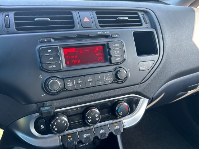 KIA Rio usata, con ESP