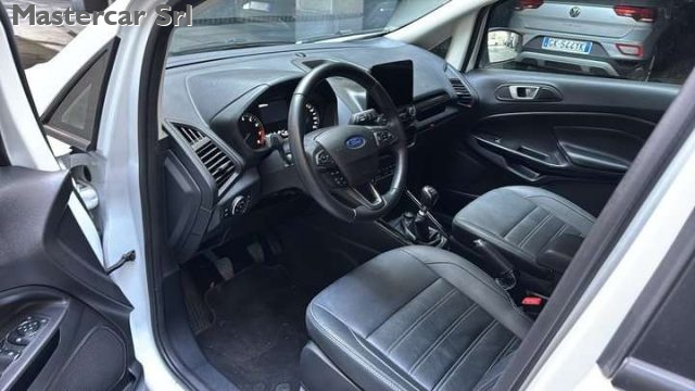 FORD EcoSport usata, con Autoradio