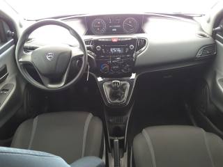 LANCIA Ypsilon usata, con Controllo trazione