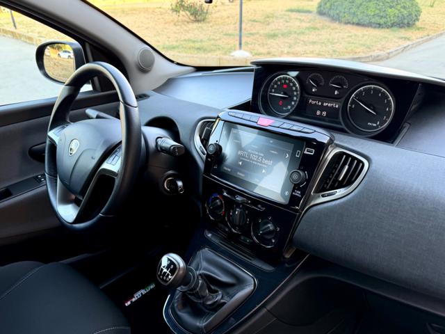 LANCIA Ypsilon usata, con USB