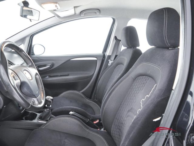 FIAT Punto usata 8