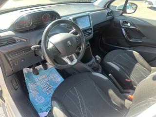 PEUGEOT 208 usata, con Boardcomputer
