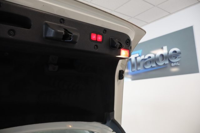 MERCEDES-BENZ CL 500 usata, con Lettore CD