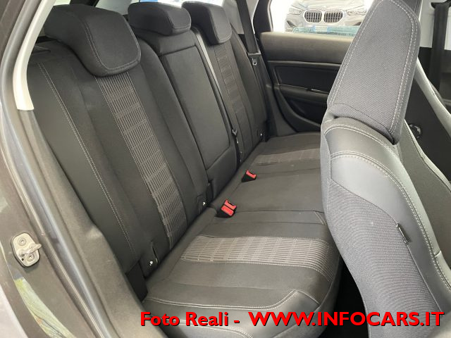 PEUGEOT 308 usata, con Riconoscimento dei segnali stradali