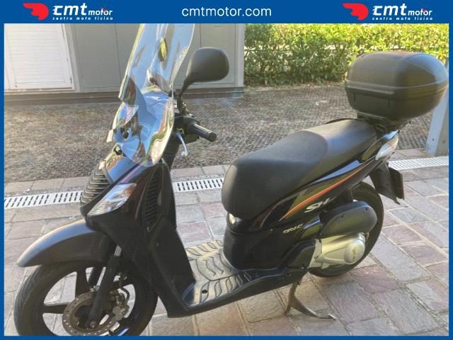HONDA SH 125 usata 10