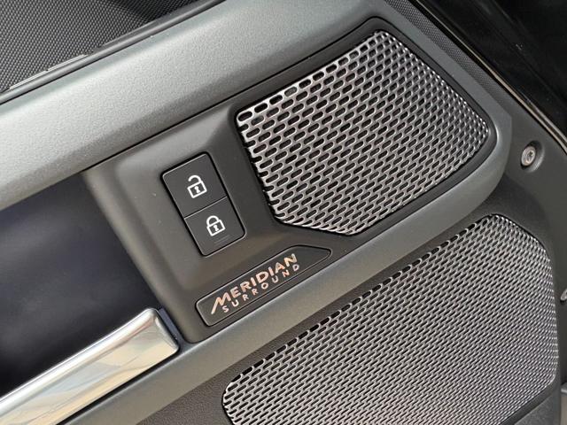 LAND ROVER Defender usata, con Vetri oscurati