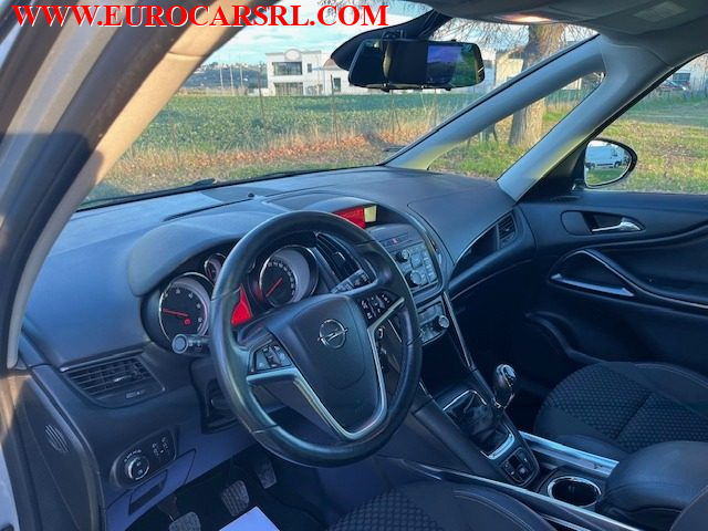 OPEL Zafira Tourer usata, con Controllo trazione
