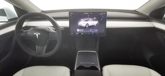 TESLA Model Y usata, con Chiusura centralizzata