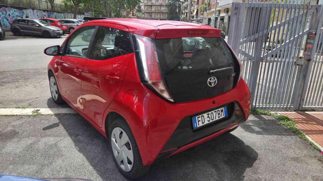 TOYOTA Aygo usata, con Autoradio