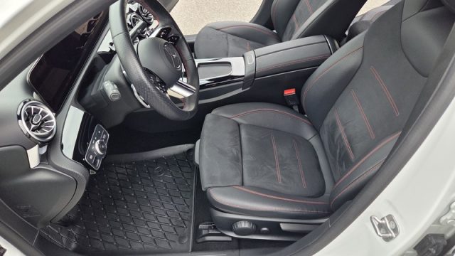 MERCEDES-BENZ A 180 usata, con Sedili riscaldati