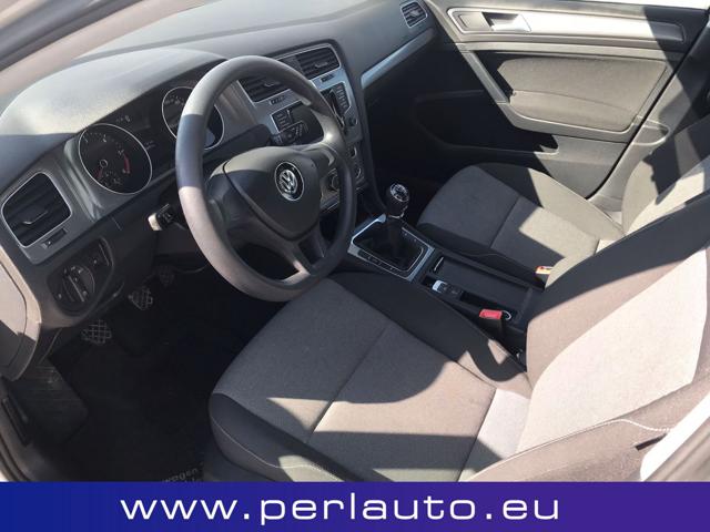 VOLKSWAGEN Golf usata, con Autoradio