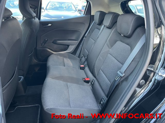 RENAULT Clio usata, con Autoradio