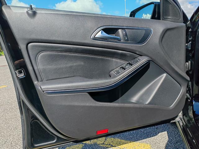 MERCEDES-BENZ A 180 usata, con Airbag testa