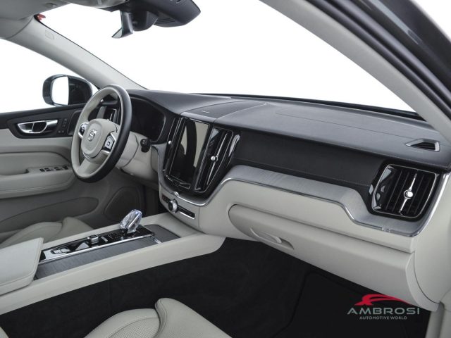 VOLVO XC60 usata 11