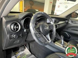 ALFA ROMEO Stelvio usata, con Volante in pelle