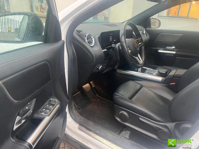 MERCEDES-BENZ GLA 250 usata, con Regolazione elettrica sedili