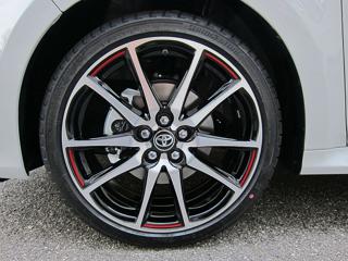 TOYOTA Yaris usata, con Cruise Control