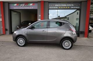 LANCIA Ypsilon usata, con Volante in pelle