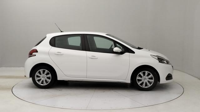 PEUGEOT 208 usata, con Autoradio