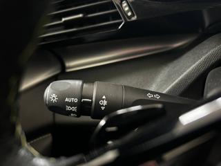 PEUGEOT 308 usata, con Park Distance Control
