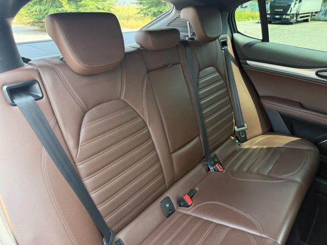 ALFA ROMEO Stelvio usata, con Sedile passeggero ribaltabile