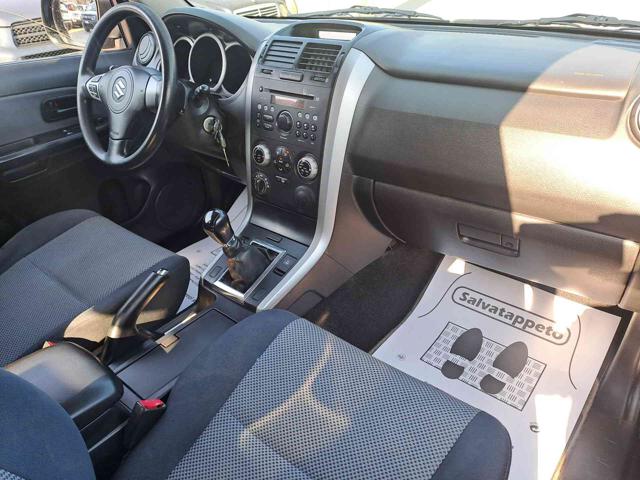 SUZUKI Grand Vitara usata, con Lettore CD