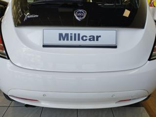 LANCIA Ypsilon usata, con Autoradio
