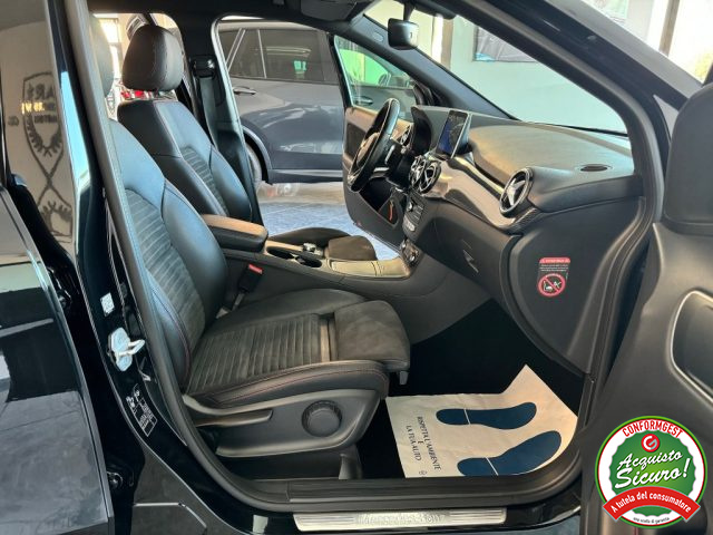 MERCEDES-BENZ B 180 usata, con Cronologia tagliandi