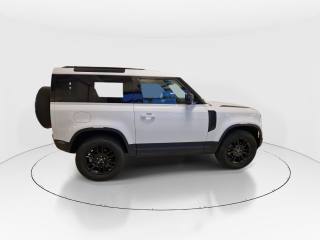 LAND ROVER Defender usata, con Autoradio
