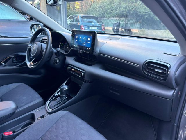 TOYOTA Yaris usata, con Cruise Control