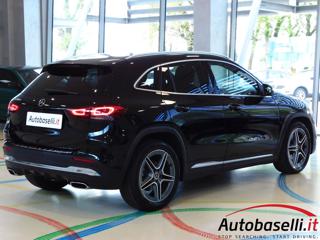 MERCEDES-BENZ GLA 180 usata, con Park Distance Control