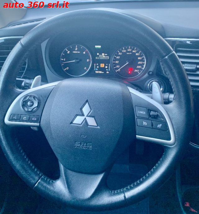 MITSUBISHI Outlander usata, con Climatizzatore