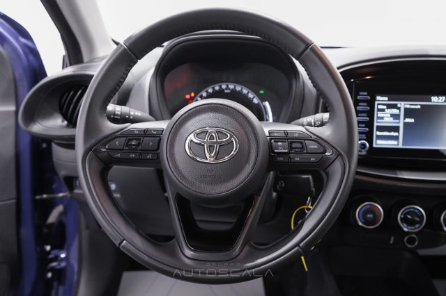 TOYOTA Aygo X usata, con Autoradio digitale