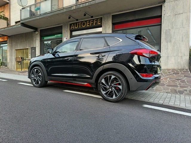 HYUNDAI Tucson usata, con Airbag